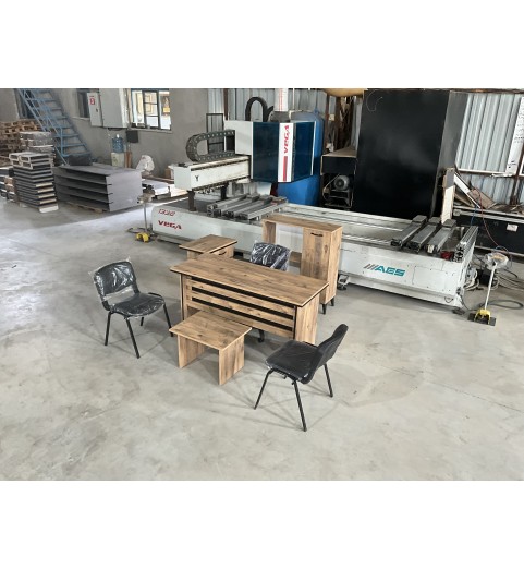 Çizgi Masa Takımı